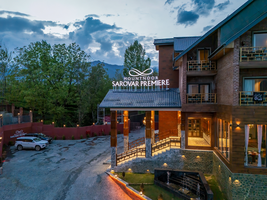 mount noor sarovar premiere pahalgam