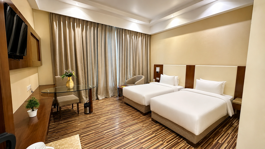 golden tulip jaipur kukas