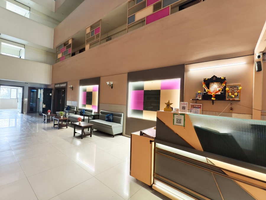 Hotel Express Airoli,,3 star