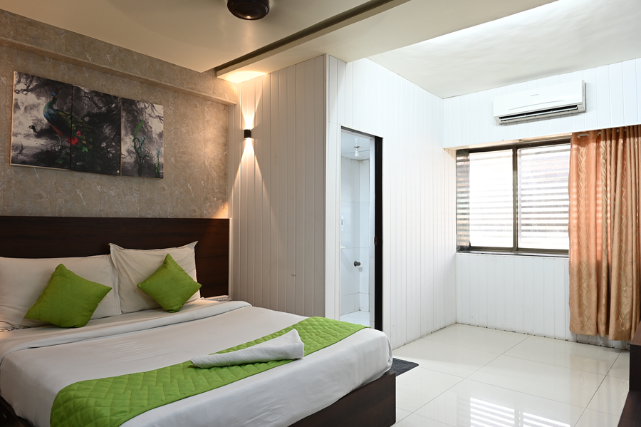 hotel express airoli