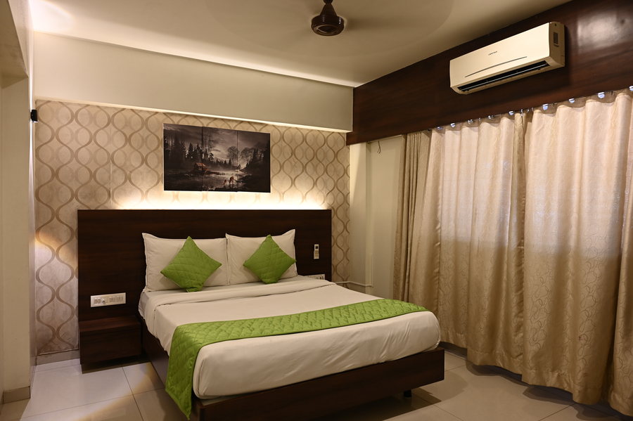 hotel express airoli