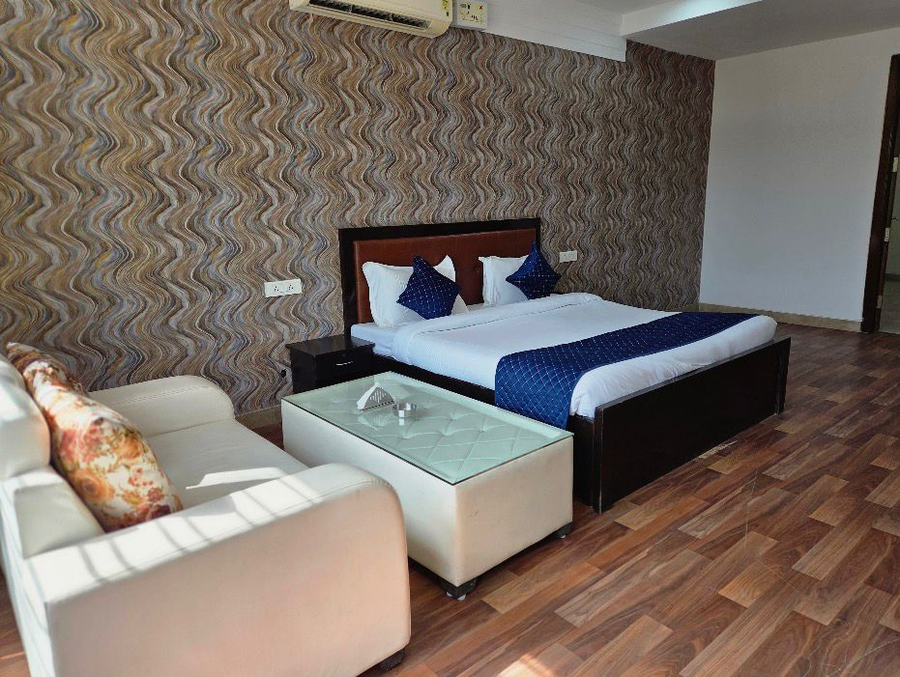 posh classic sector 45 millennium city center gurugram