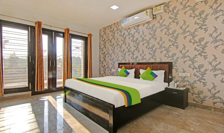 posh classic sector 45 millennium city center gurugram