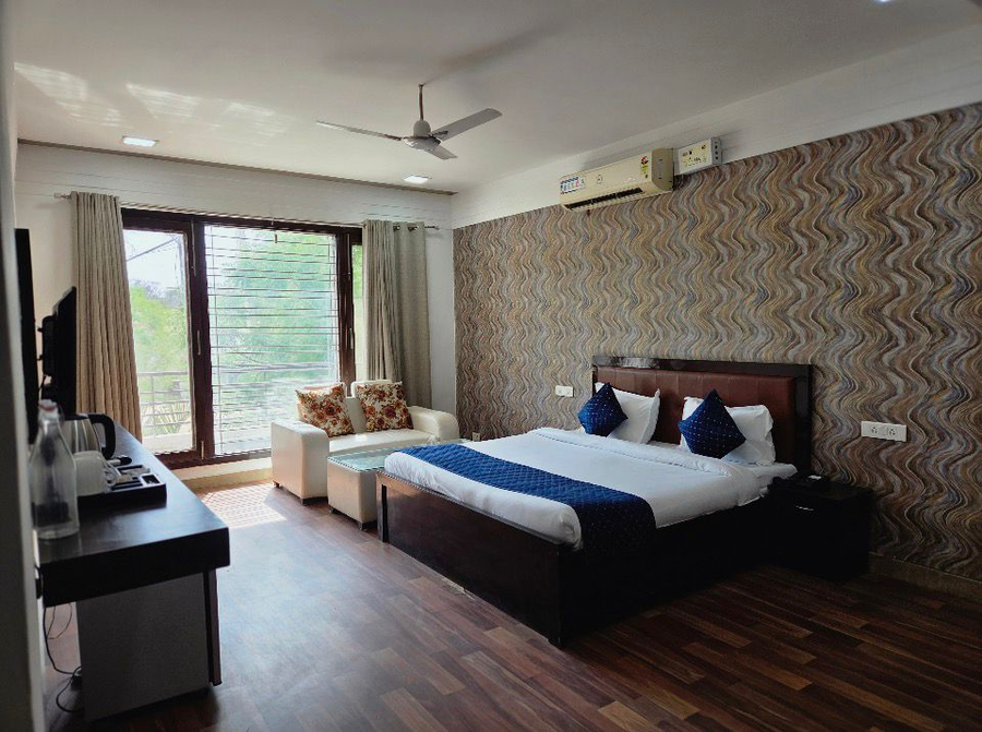 posh classic sector 45 millennium city center gurugram