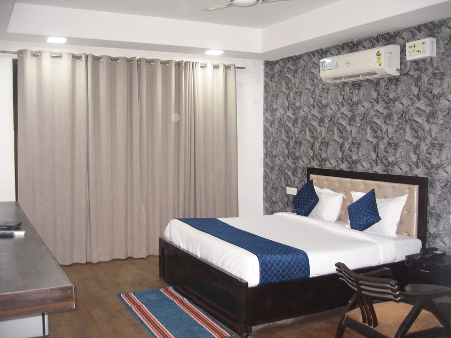 posh classic sector 45 millennium city center gurugram