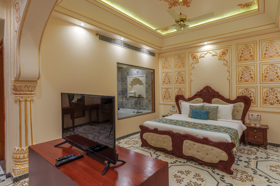 r chandra palace