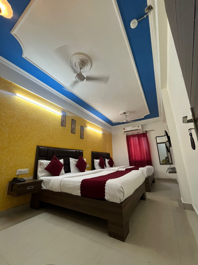 hotel ashok palace