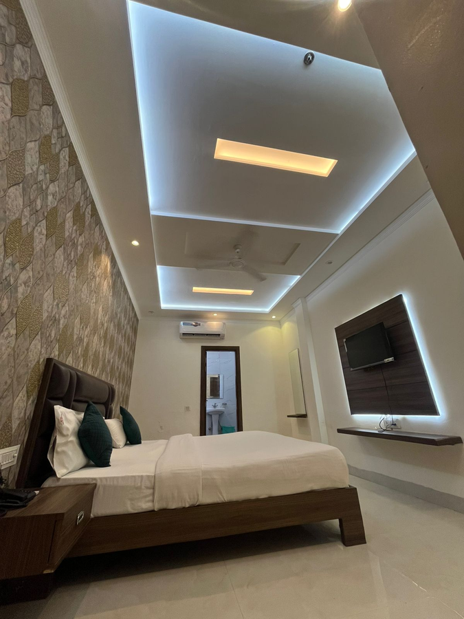 hotel ashok palace