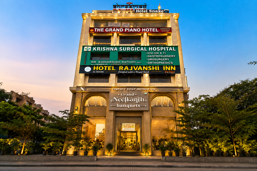 Hotel Rajvanshi Inn,,3 star