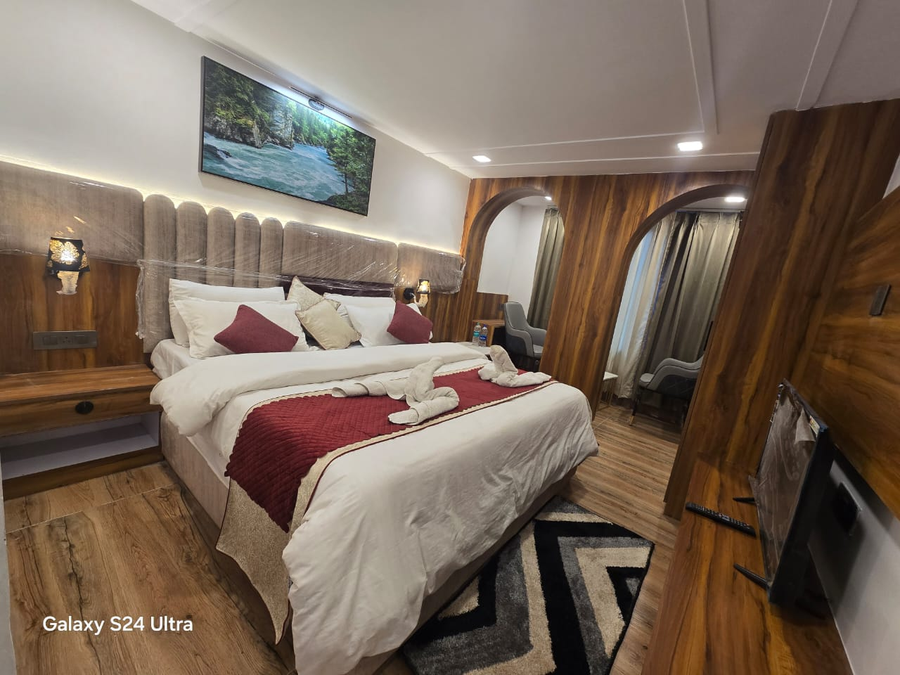 hotel royal badri
