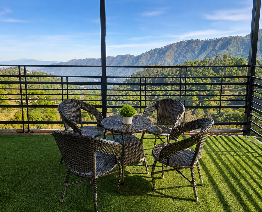 Dharvi Kasauli Heavens,,3 star