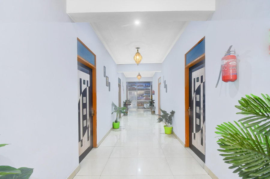 the nine hotel mansarovar