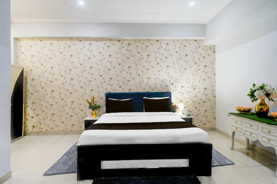 the nine hotel mansarovar