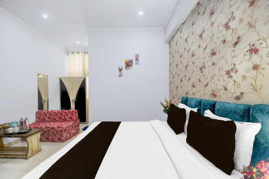 the nine hotel mansarovar