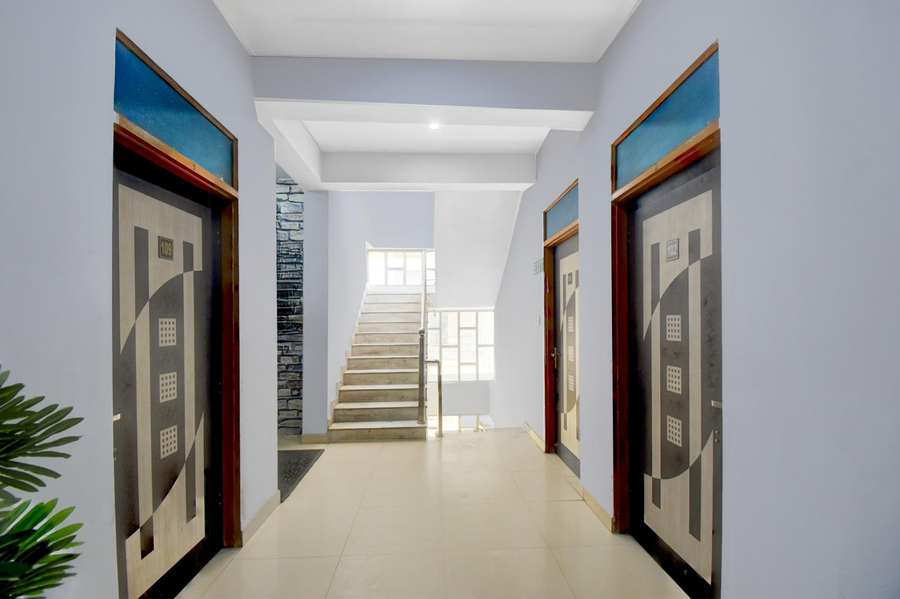 the nine hotel mansarovar