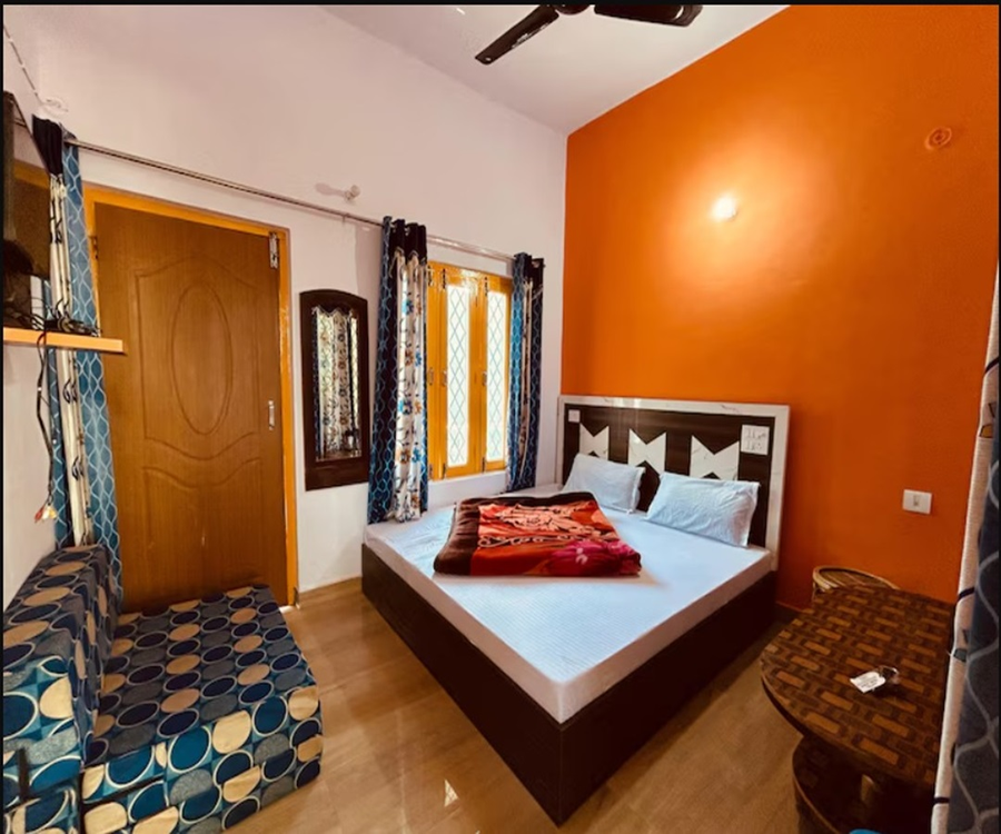 hotel shri hari and restaurant