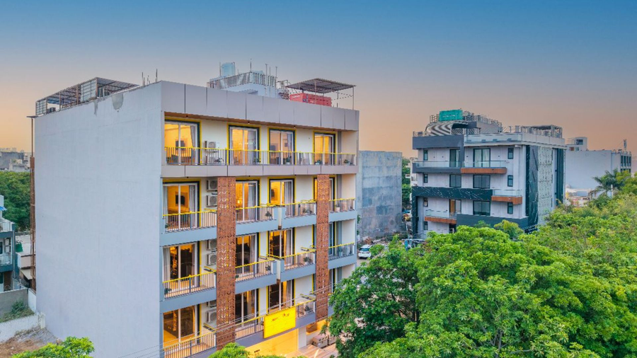 The Hosteller Gurgaon,,3 star