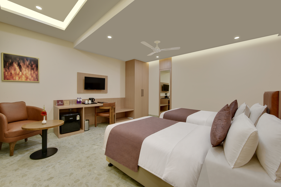 vaishnavi beacon hotel patna