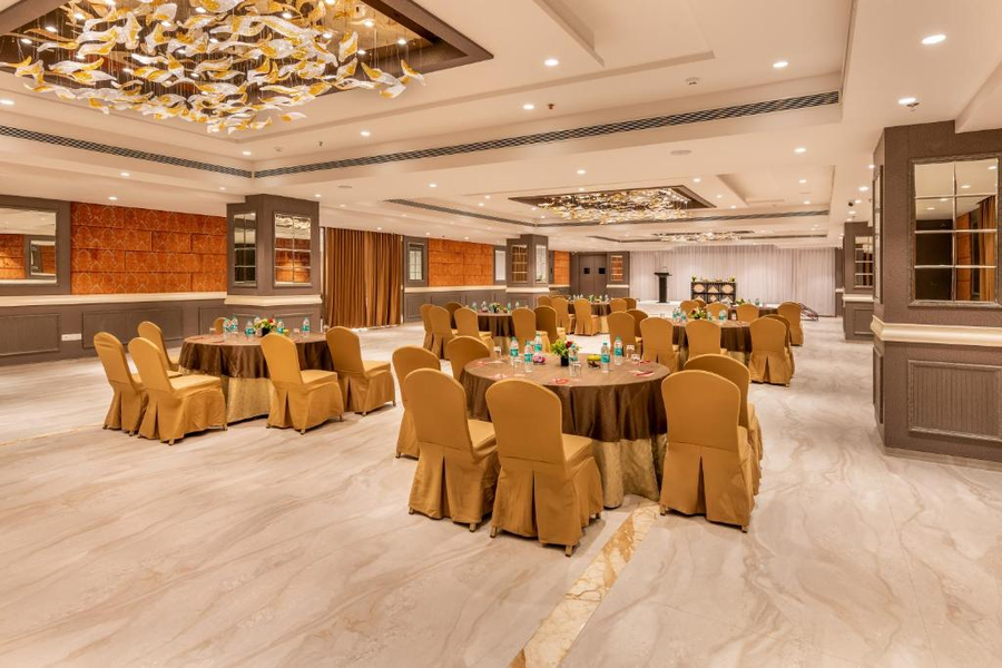 skkylight lords inn nanded