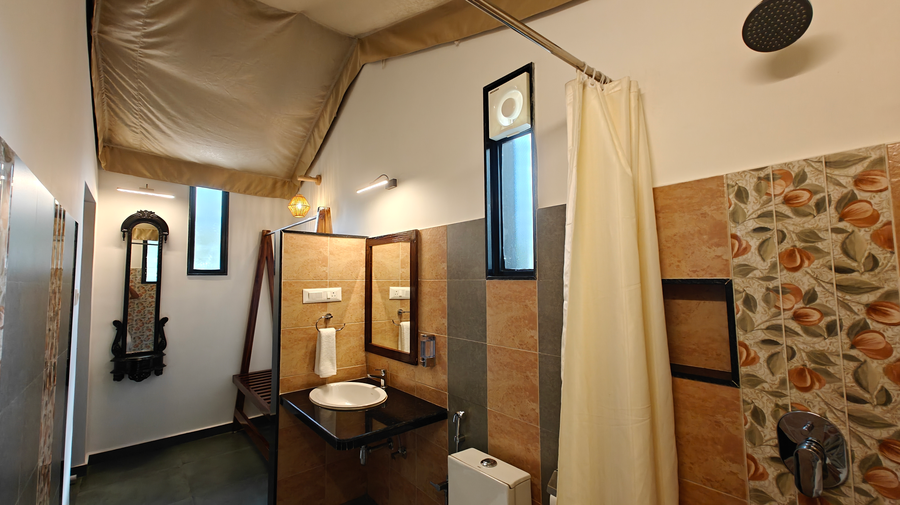 kalrav resort pench