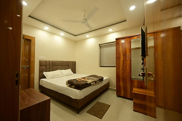stayleaf hotel