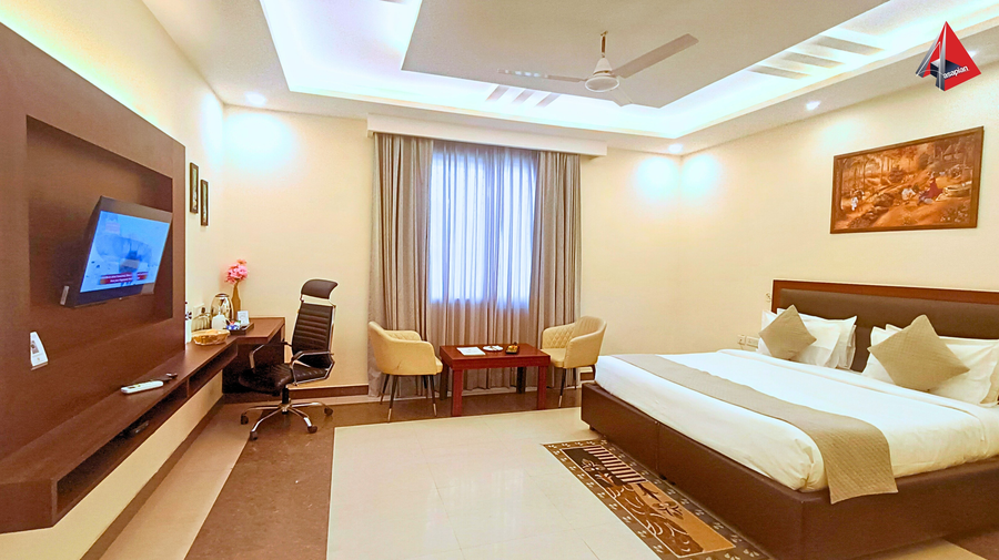 ayansh klyde inn lucknow