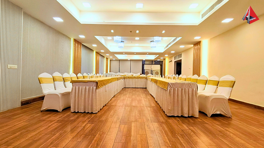 ayansh klyde inn lucknow