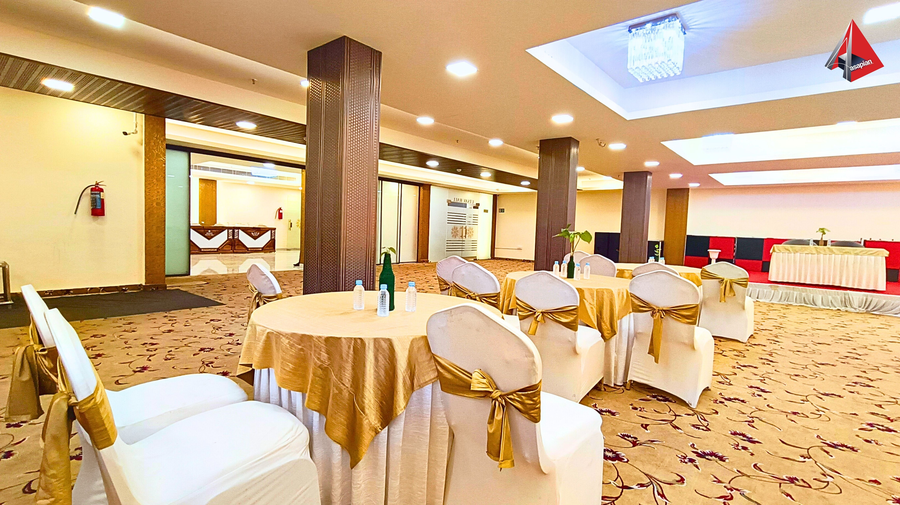 ayansh klyde inn lucknow