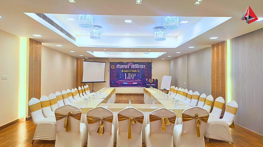 ayansh klyde inn lucknow