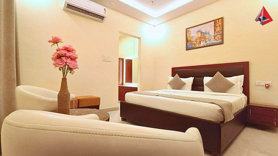 ayansh klyde inn lucknow