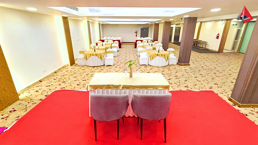 ayansh klyde inn lucknow