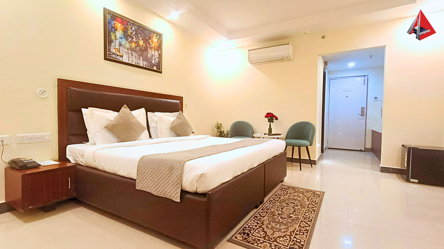 ayansh klyde inn lucknow