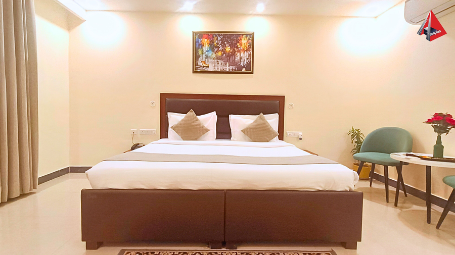 ayansh klyde inn lucknow