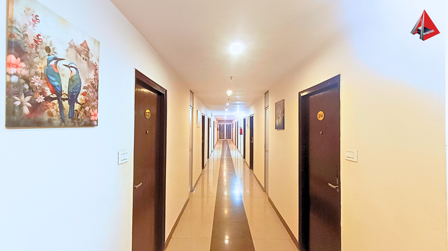ayansh klyde inn lucknow