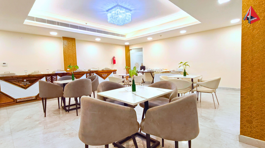 ayansh klyde inn lucknow