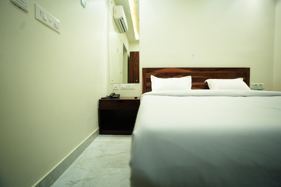 hotel diwakar niwas