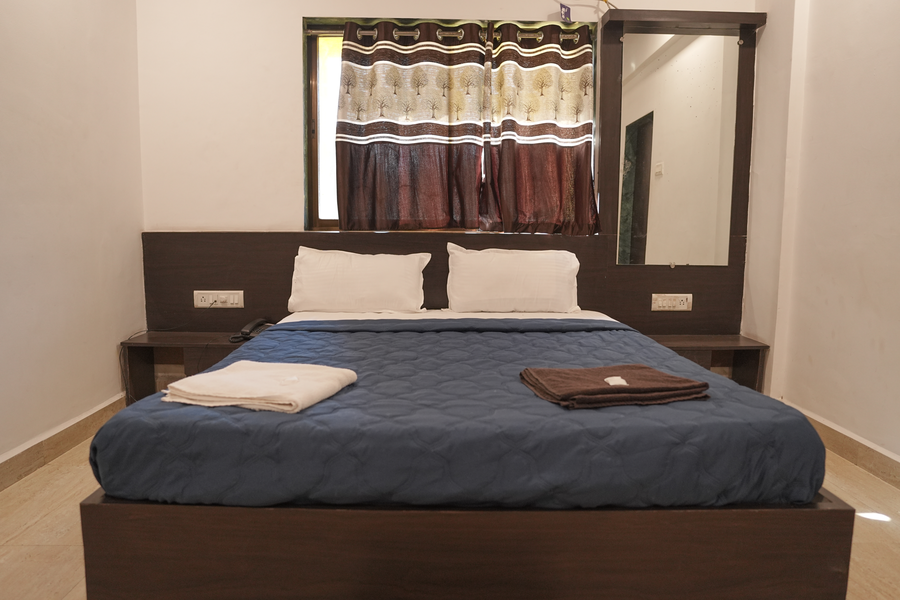 hotel sea royal palace