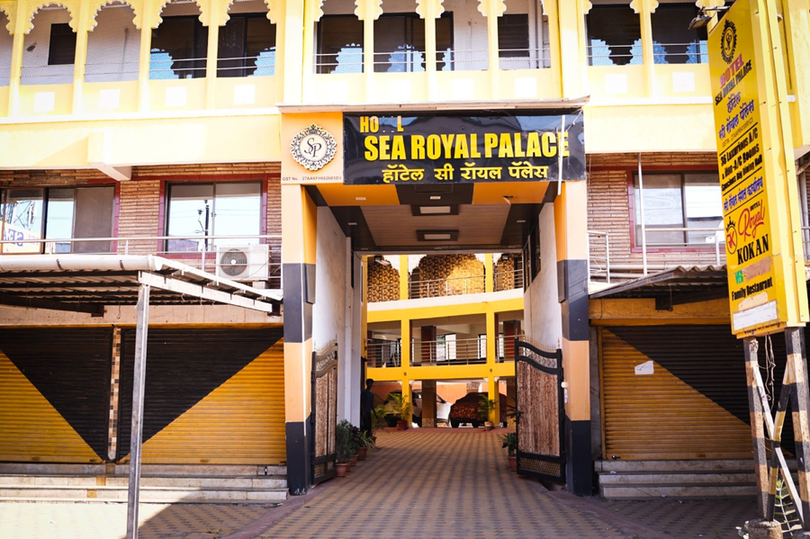 hotel sea royal palace