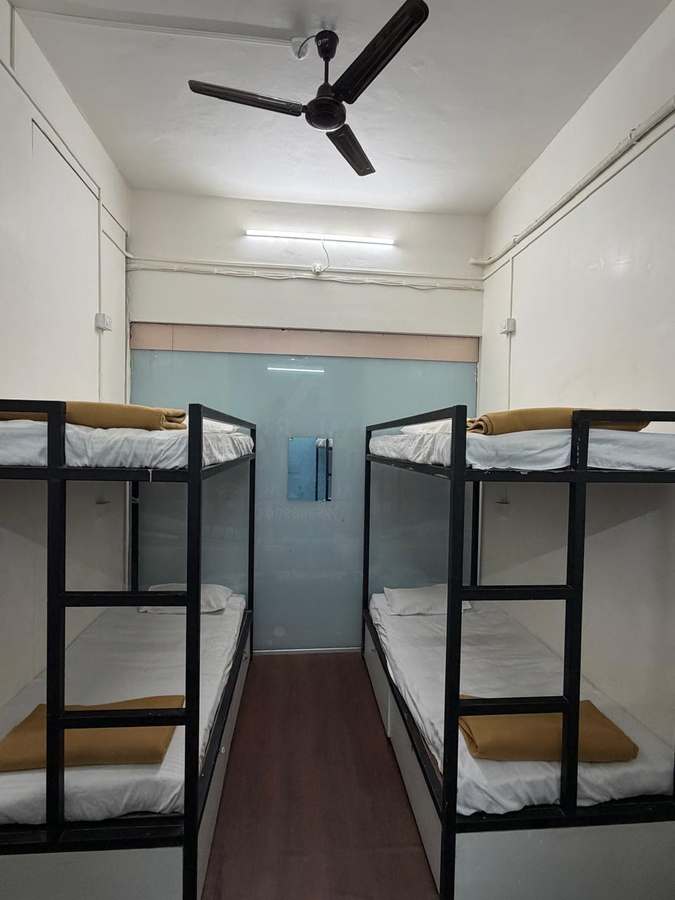 roam and rest dormitory