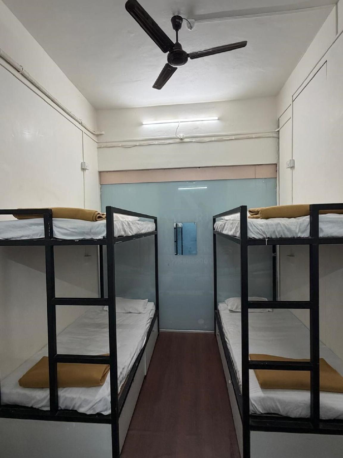 roam and rest dormitory