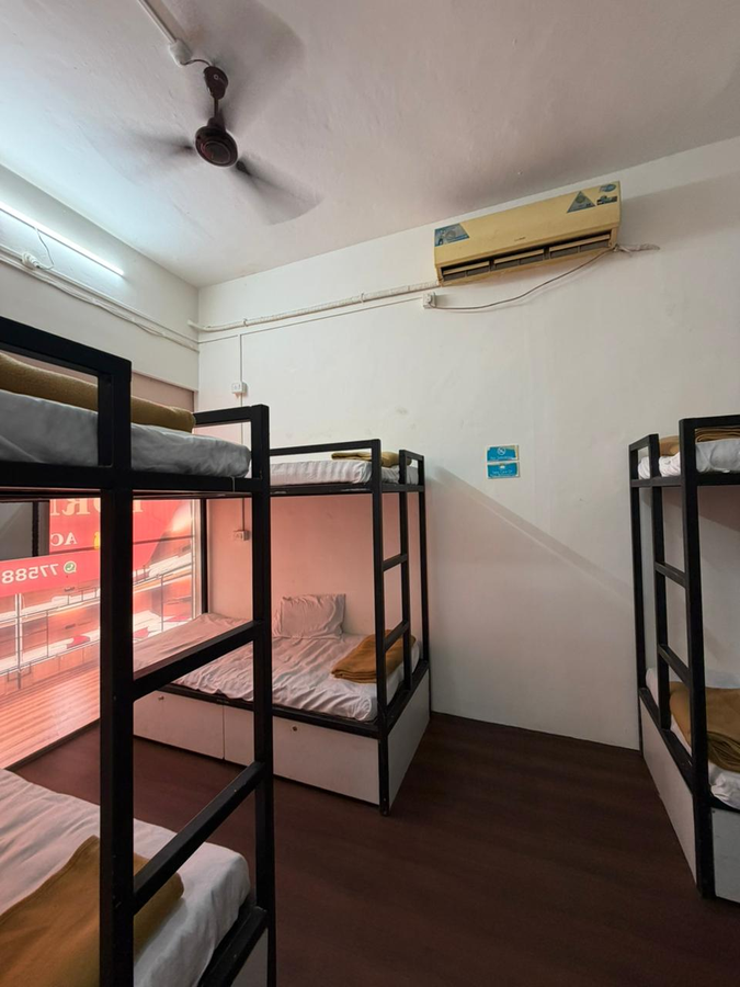 roam and rest dormitory