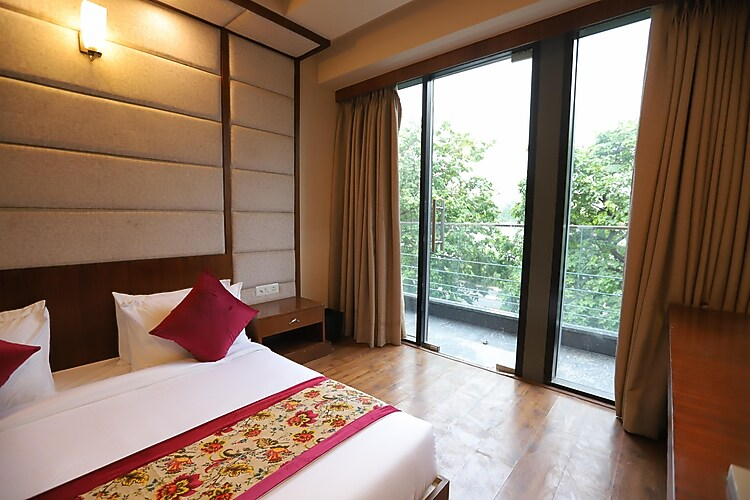 ip royal by qotel a luxury hotel laxmi nagar delhi