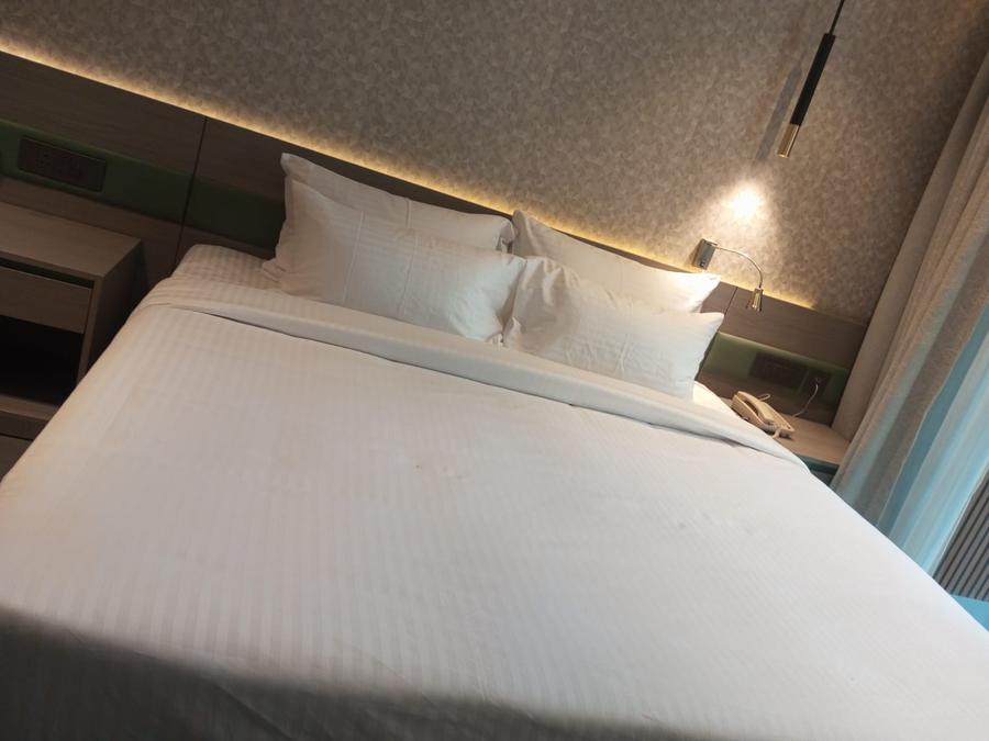 grand continent hotel sector 45 gurugram