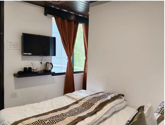 longitude homestay dalapchand