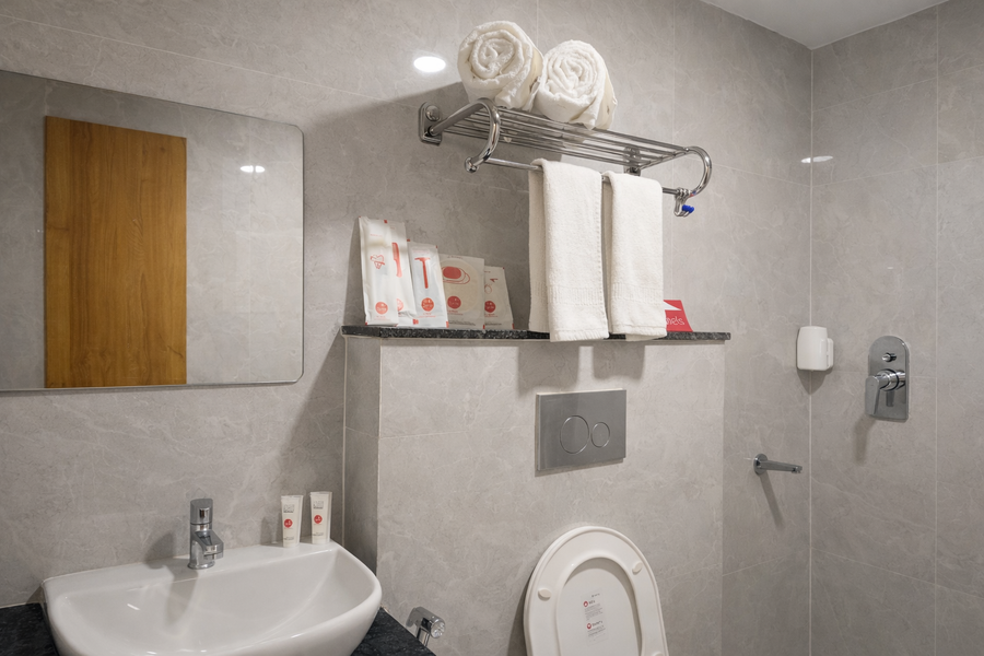 zip by spree hotels silvassa indore