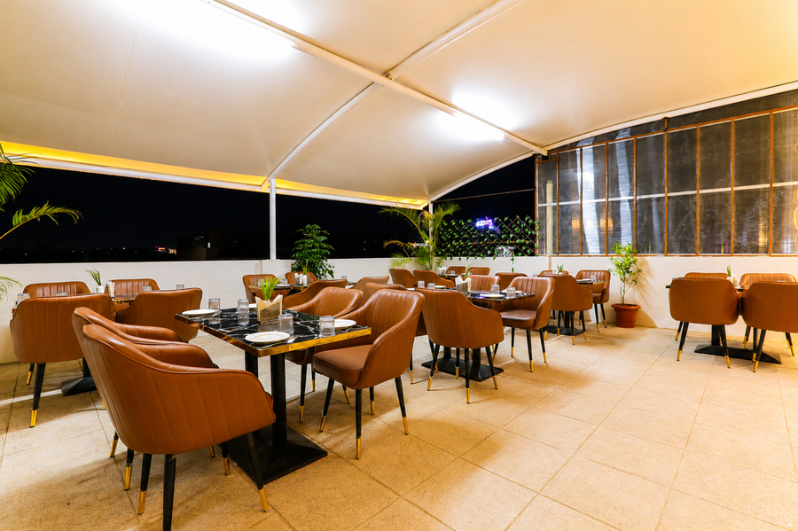 zip by spree hotels silvassa indore