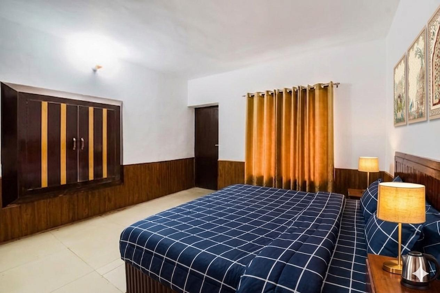 hotel devidyar
