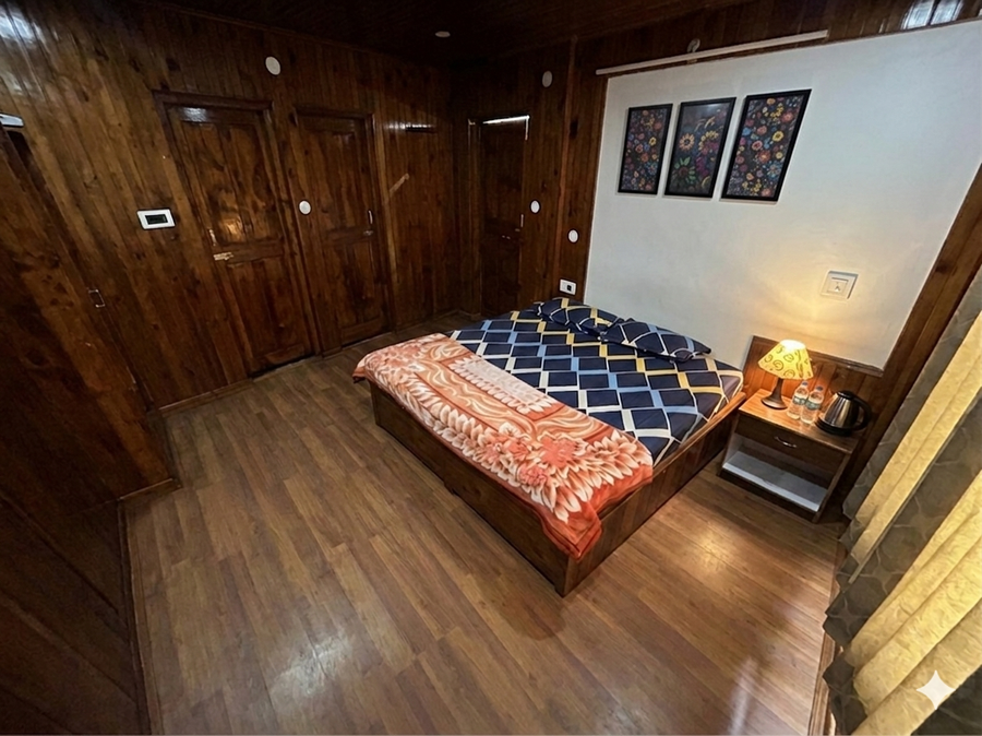 hotel devidyar