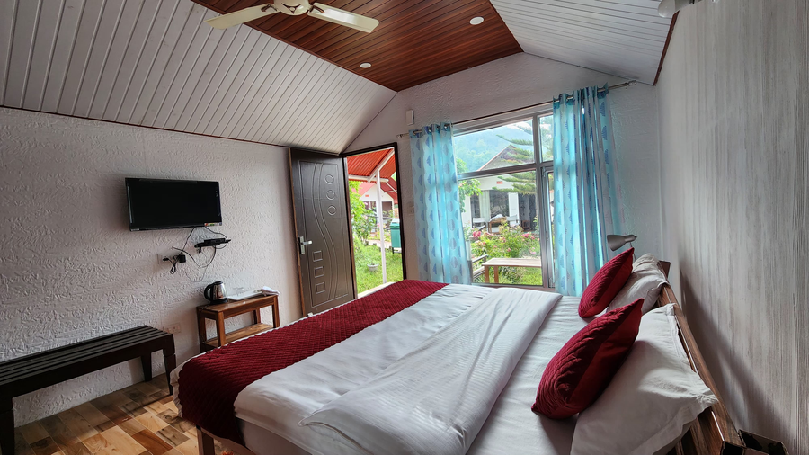 chardham resort guptakashi