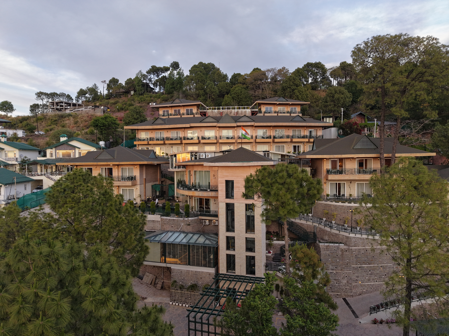 Treetop By Eight Continents Royalpine Kasauli,,5 star
